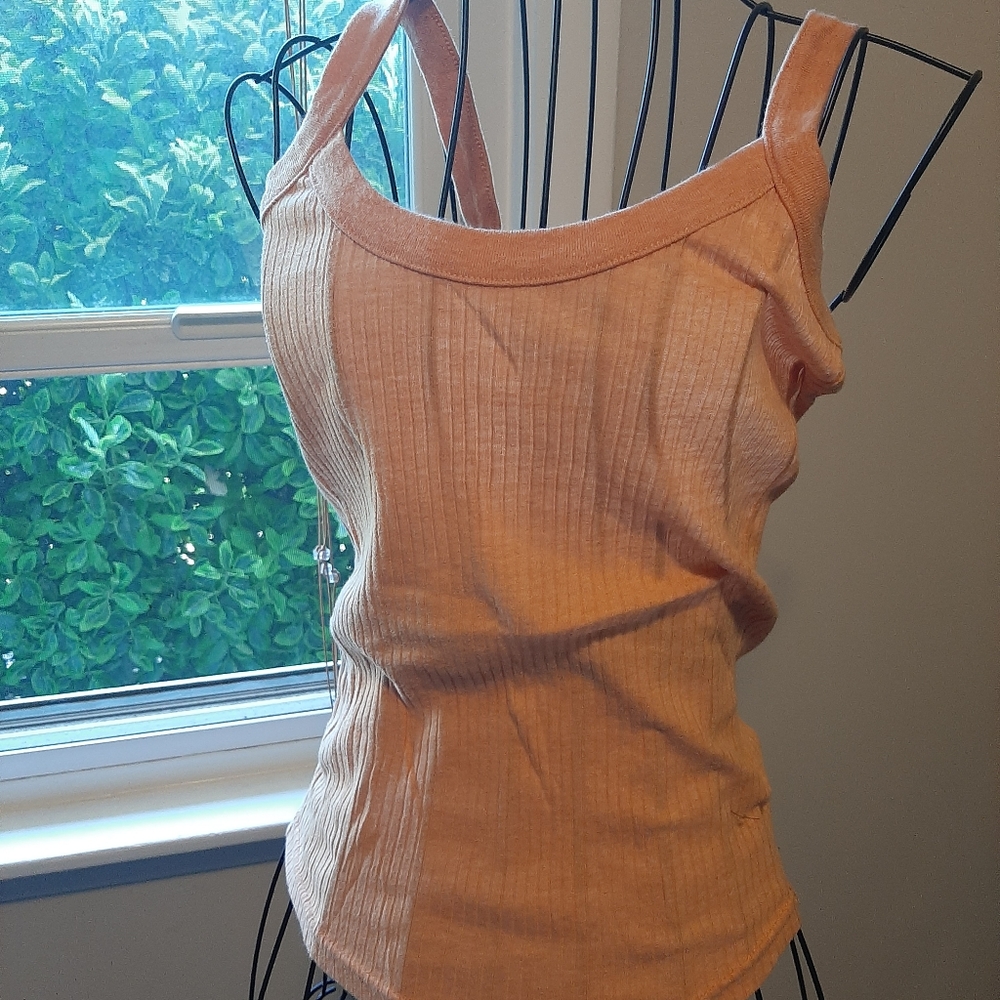 Orange scoopneck tank
